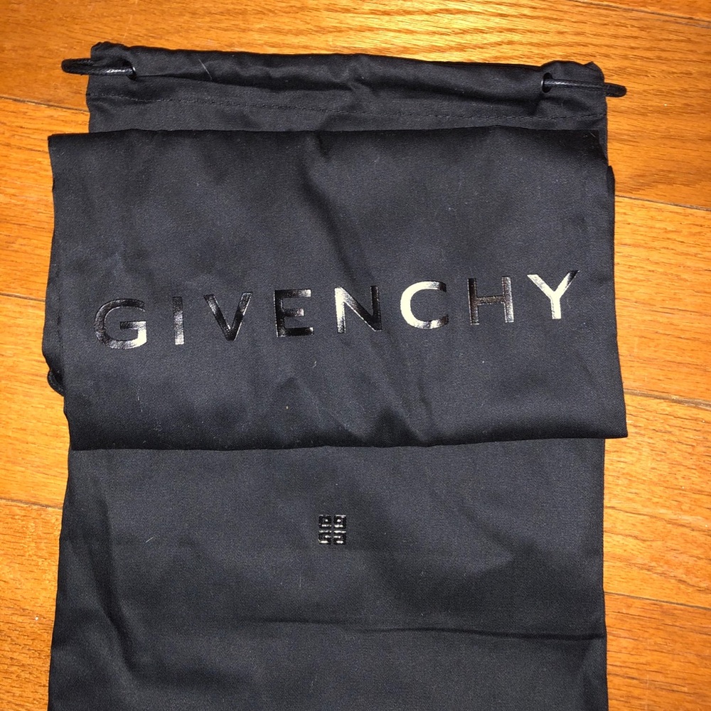 Givenchy Dust Bags (2)
